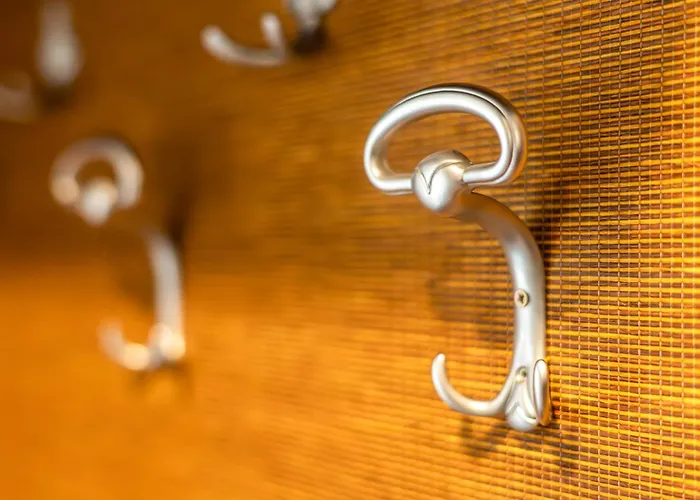O4 Center *
